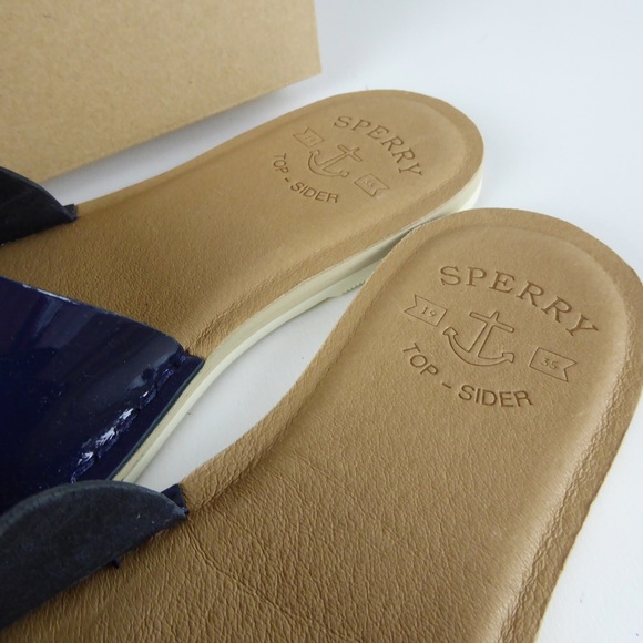 sperry leather sandals